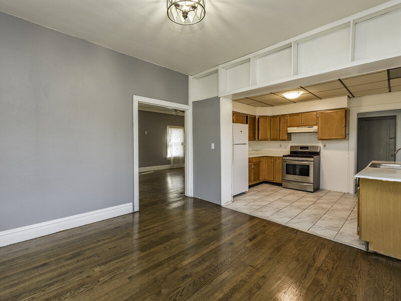 964 N Lewis Avenue Waukegan IL 60085