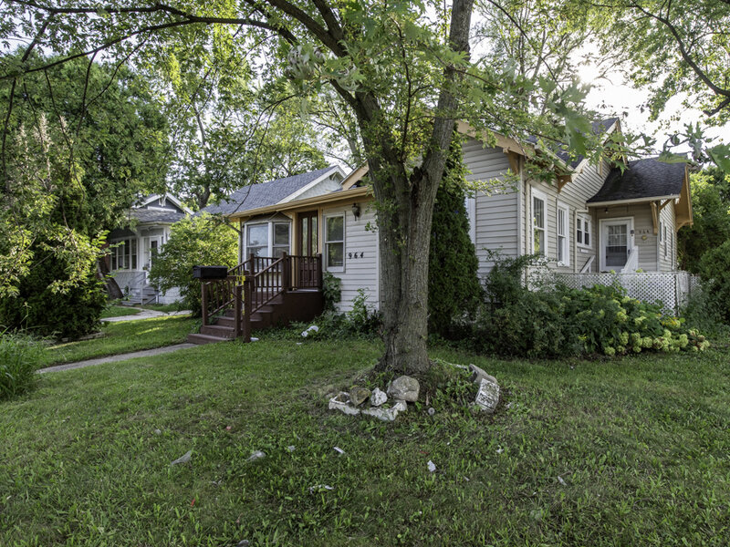 964 N Lewis Avenue Waukegan IL 60085
