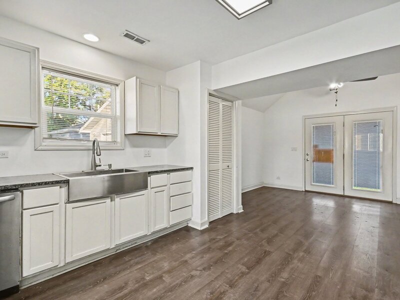 7900 W 71st Street Bridgeview IL 60455