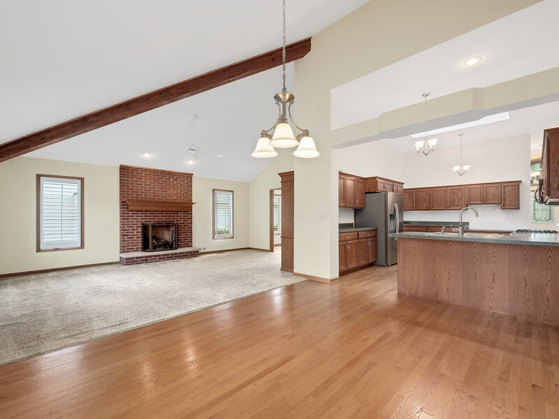 1540 Hillcrest Lane Woodridge IL 60517