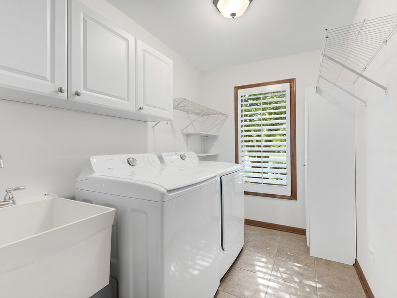 1540 Hillcrest Lane Woodridge IL 60517