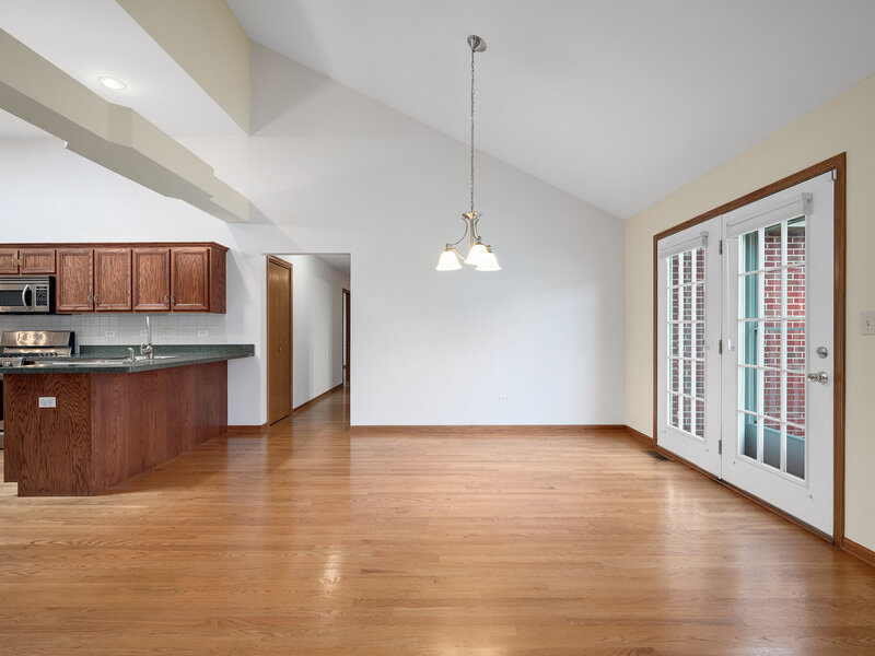 1540 Hillcrest Lane Woodridge IL 60517