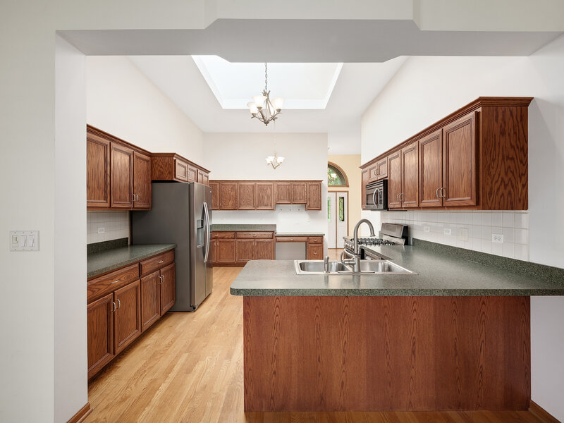 1540 Hillcrest Lane Woodridge IL 60517