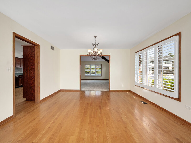 1540 Hillcrest Lane Woodridge IL 60517