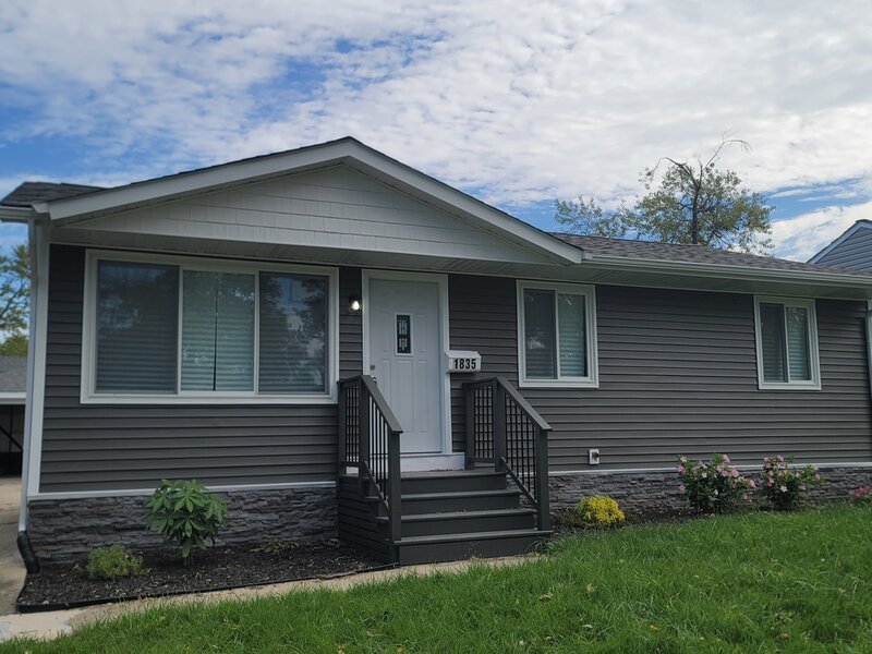 1835 225th Street Sauk Village IL 60411