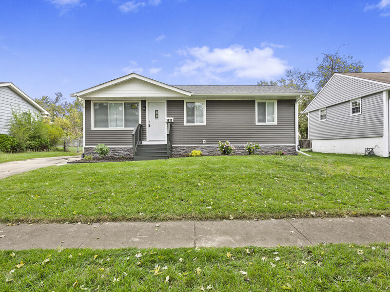 1835 225th Street Sauk Village IL 60411