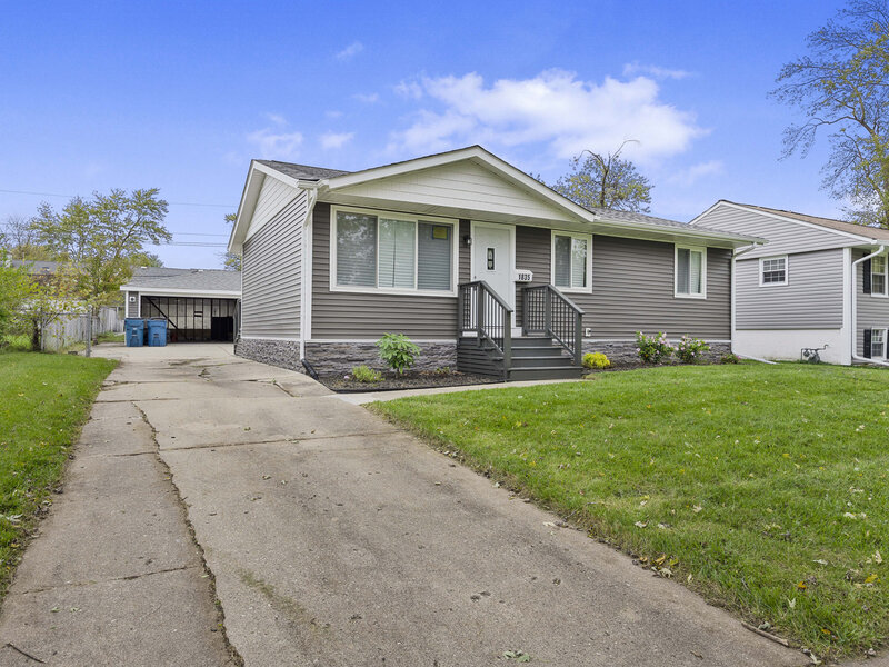 1835 225th Street Sauk Village IL 60411