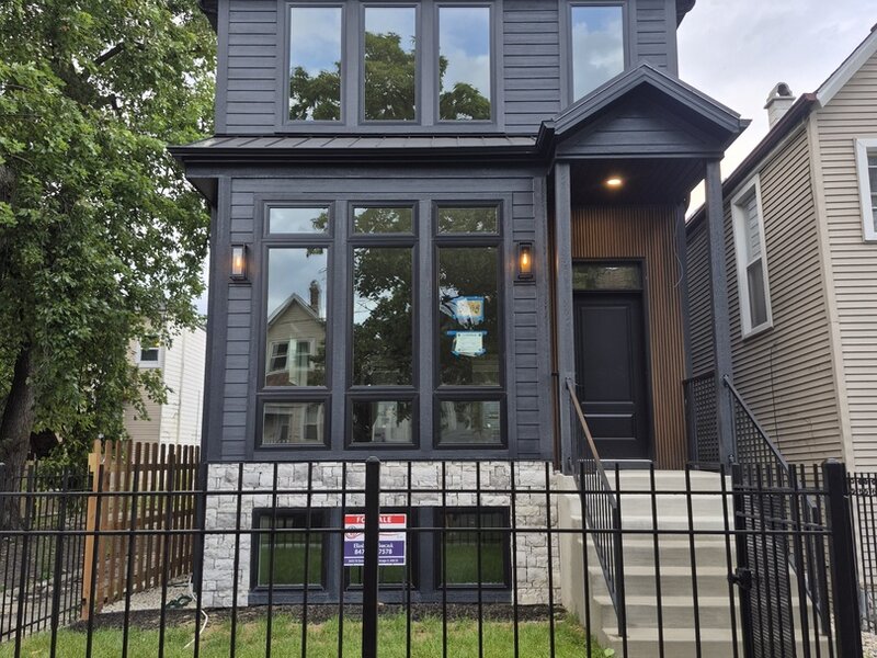 3508 W Belden Avenue Chicago IL 60647