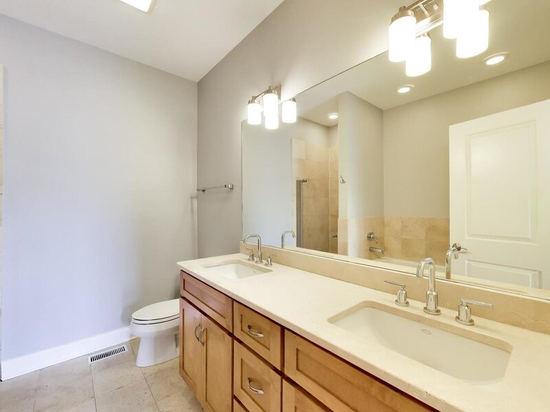 5055 N Clark Street Chicago IL 60640
