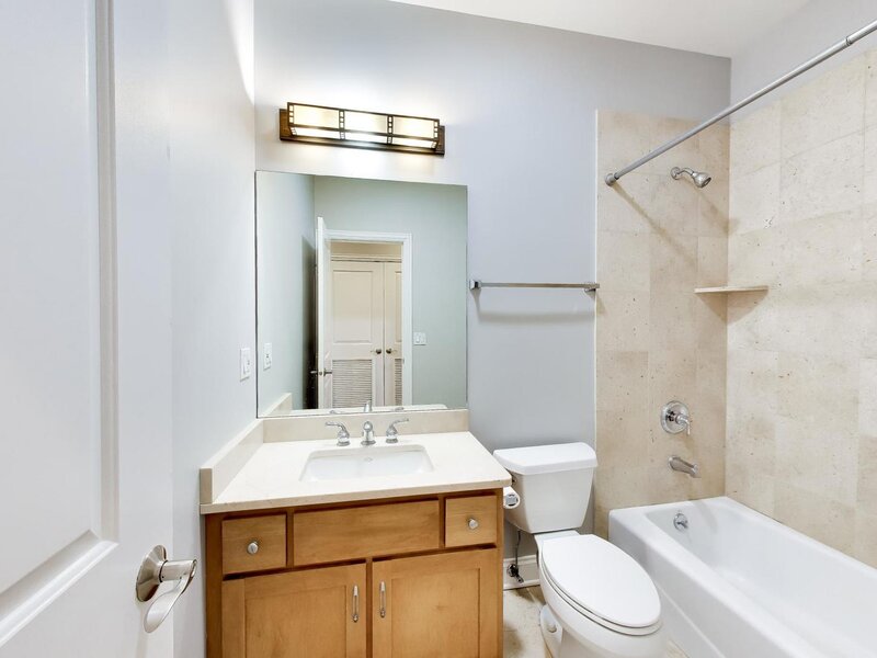 5055 N Clark Street Chicago IL 60640