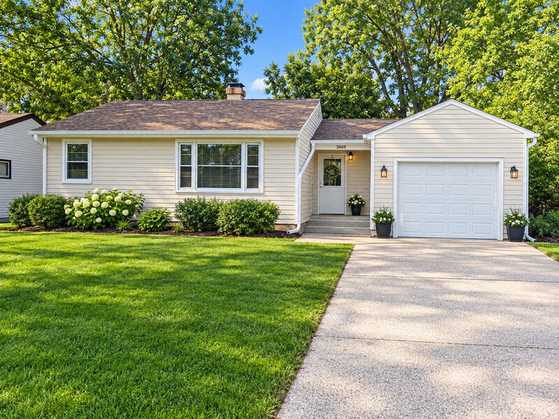 5609 Bunny Avenue Mchenry IL 60051