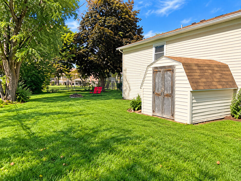 521 King Arthur Way Bolingbrook IL 60440