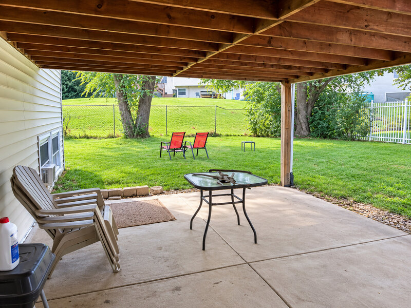 521 King Arthur Way Bolingbrook IL 60440