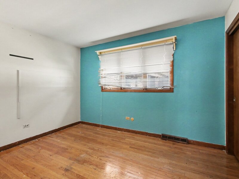 1132 E 166th Place South Holland IL 60473