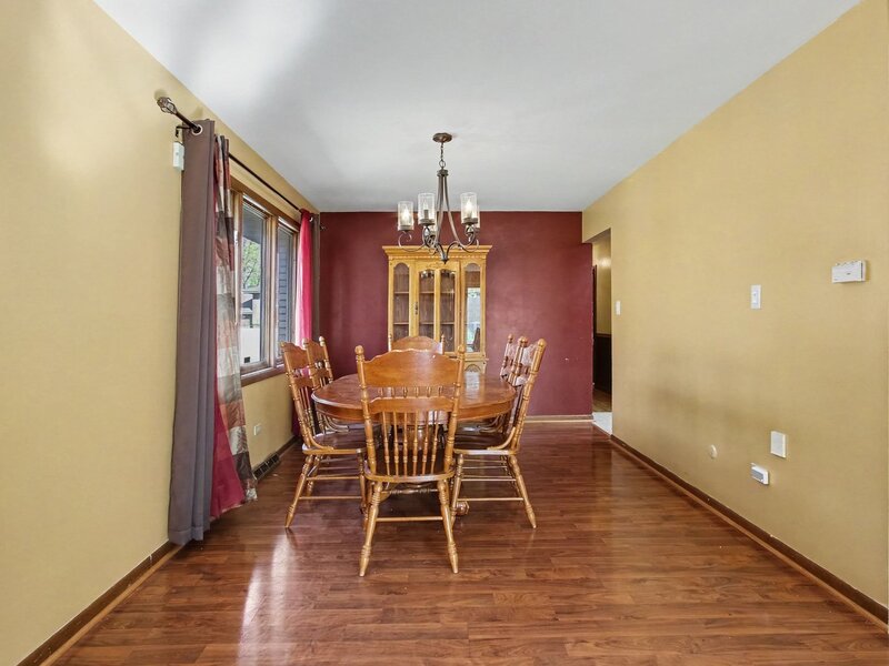 1132 E 166th Place South Holland IL 60473
