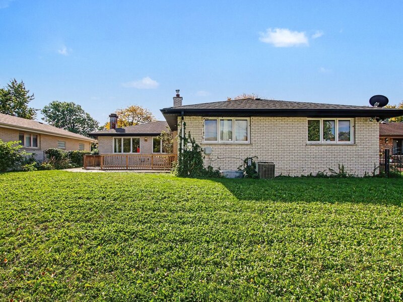 1132 E 166th Place South Holland IL 60473