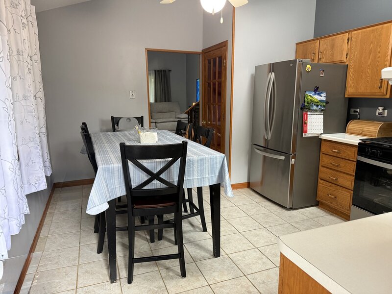 29 Ray Avenue West Chicago IL 60185