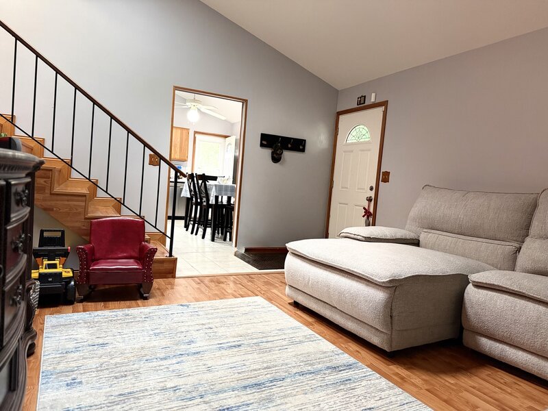29 Ray Avenue West Chicago IL 60185