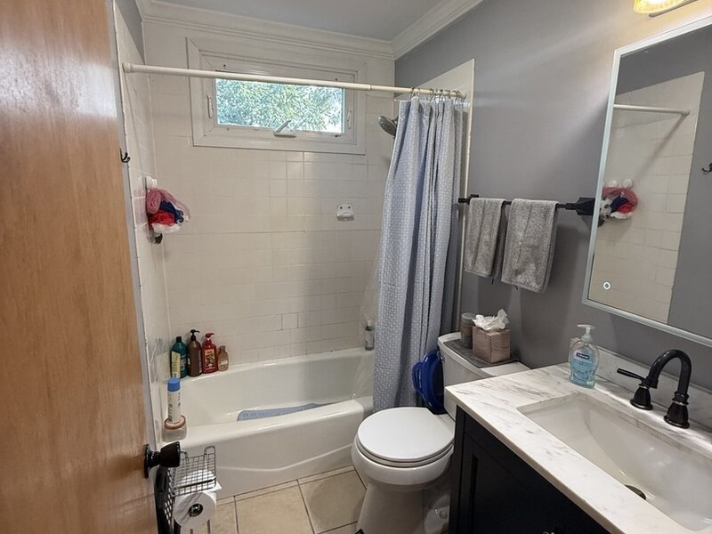 29 Ray Avenue West Chicago IL 60185