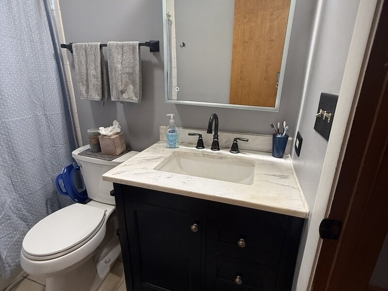 29 Ray Avenue West Chicago IL 60185