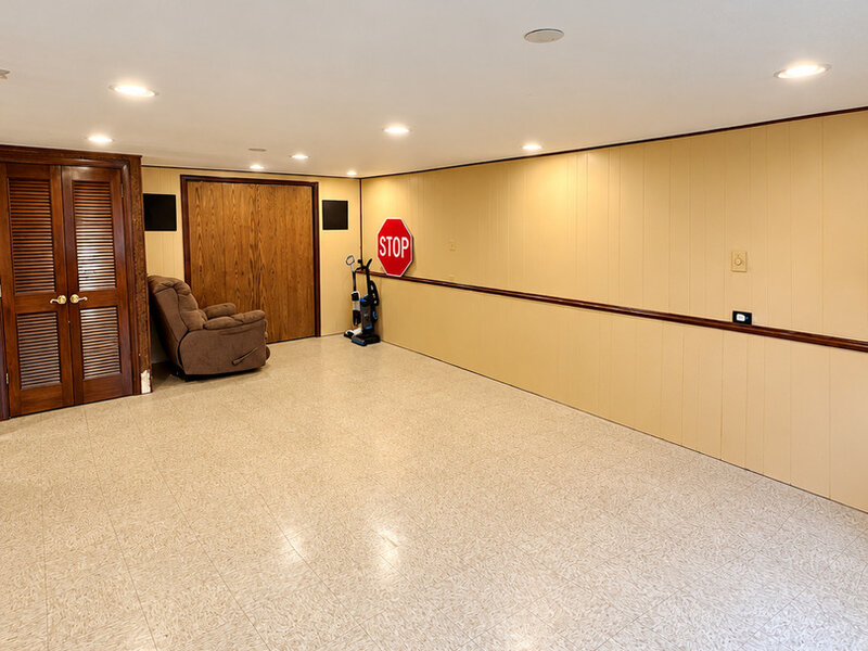 1339 Prince Drive South Holland IL 60473