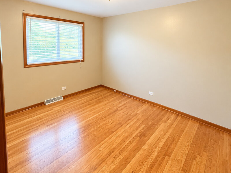 1339 Prince Drive South Holland IL 60473