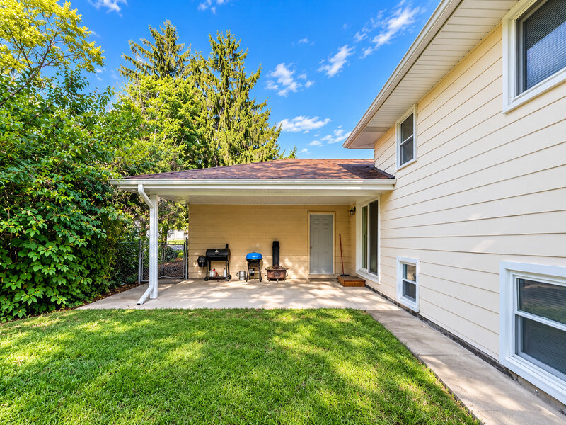 1339 Prince Drive South Holland IL 60473