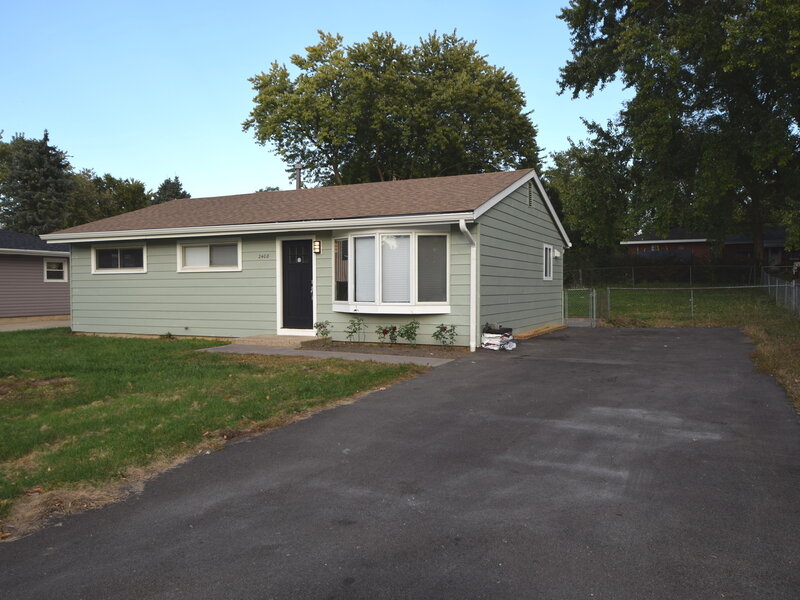 2408 Driftwood Drive Holiday Hills IL 60051