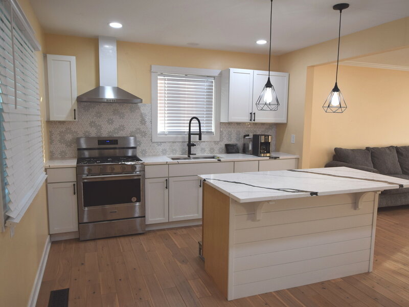 2408 Driftwood Drive Holiday Hills IL 60051