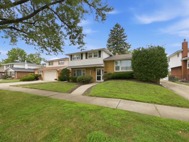 10324 S Kolmar Avenue Oak Lawn IL 60453
