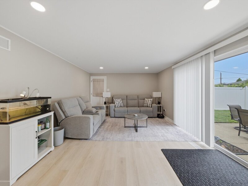 10324 S Kolmar Avenue Oak Lawn IL 60453