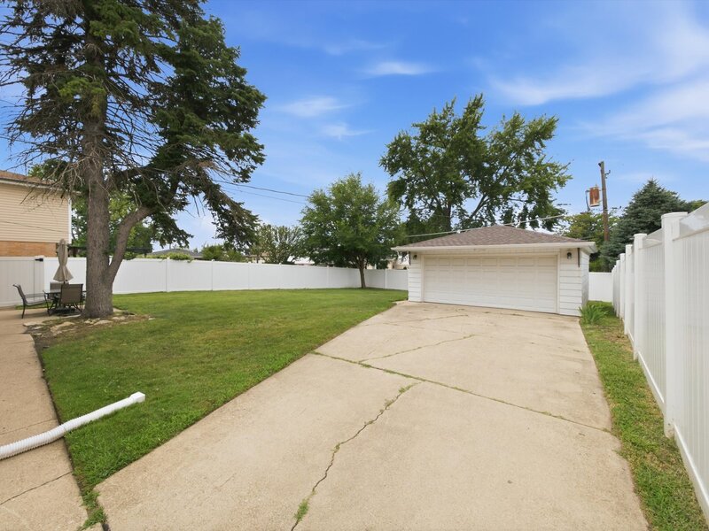 10324 S Kolmar Avenue Oak Lawn IL 60453