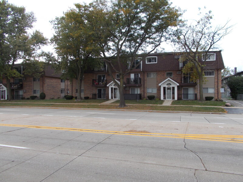 10430 Ridgeland Avenue Chicago Ridge IL 60415