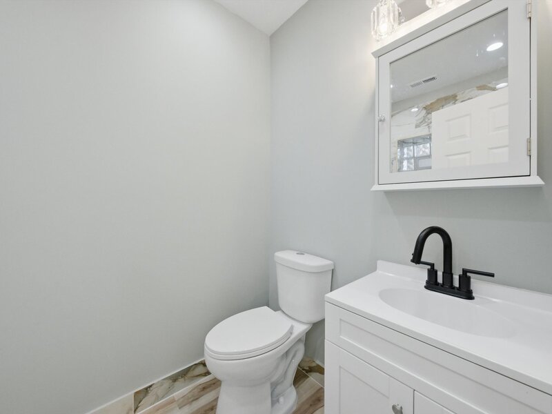 4642 W Monroe Street Chicago IL 60644