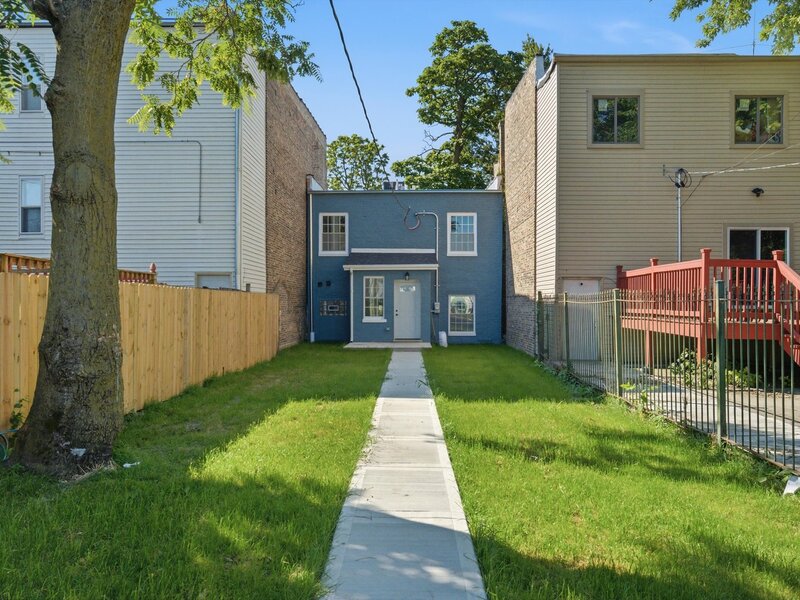 4642 W Monroe Street Chicago IL 60644