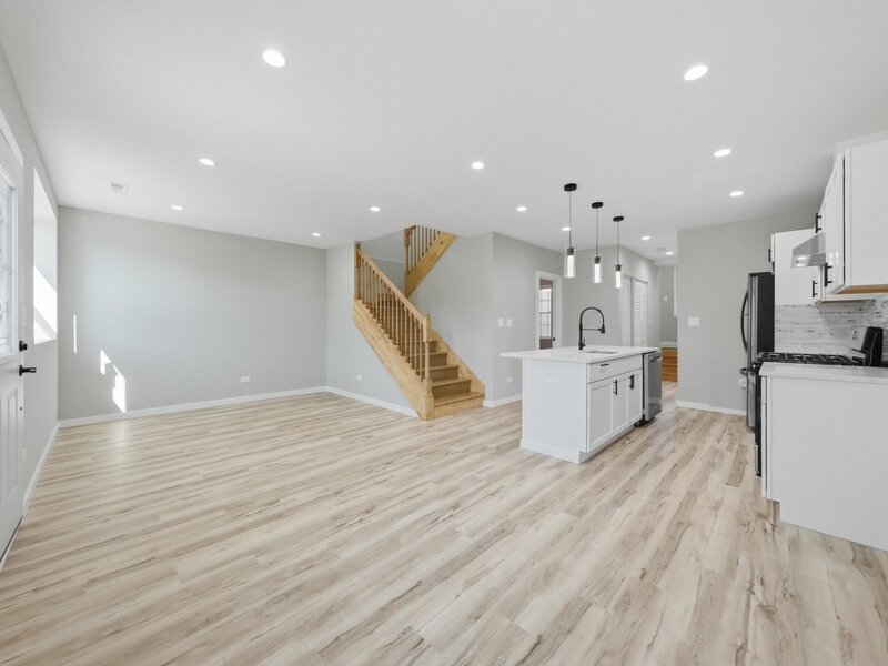 4642 W Monroe Street Chicago IL 60644