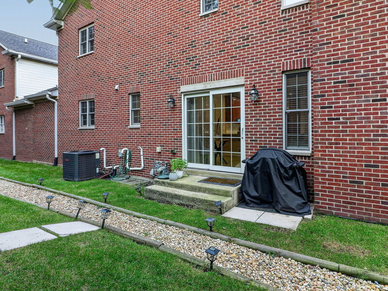 1205 Charleston Court Westmont IL 60559