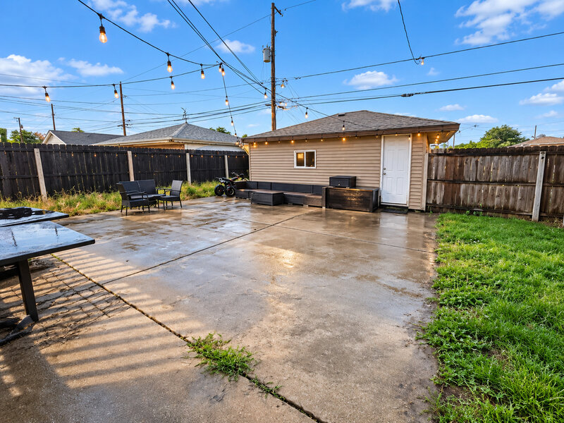 365 Marquette Avenue Calumet City IL 60409