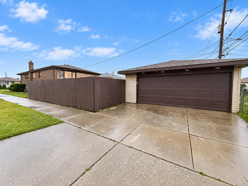 365 Marquette Avenue Calumet City IL 60409