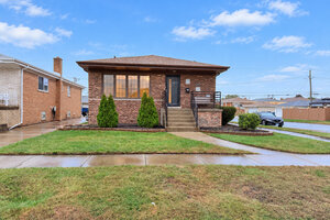 Photo of 365 Marquette Avenue Calumet City IL 60409