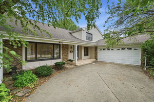 Photo of 902 N Rohlwing Road Palatine IL 60074