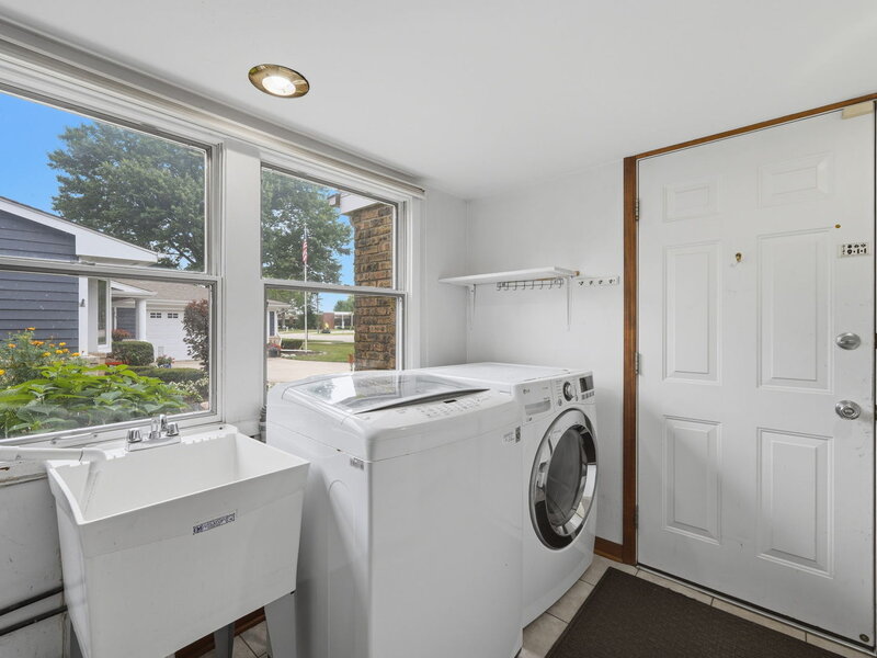 902 N Rohlwing Road Palatine IL 60074