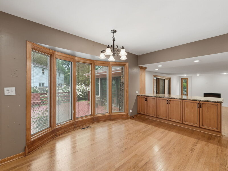 902 N Rohlwing Road Palatine IL 60074