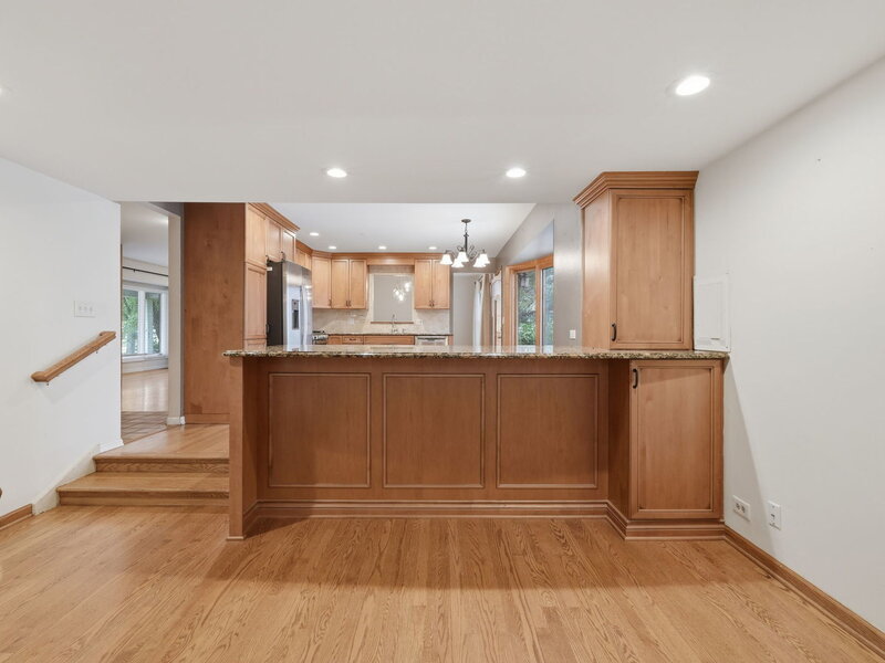 902 N Rohlwing Road Palatine IL 60074