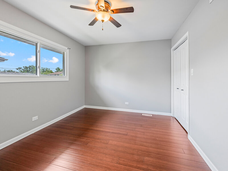 17008 Forest Avenue Oak Forest IL 60452