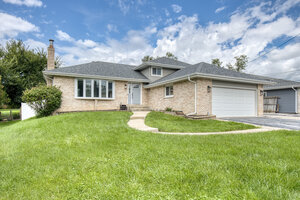Photo of 17008 Forest Avenue Oak Forest IL 60452
