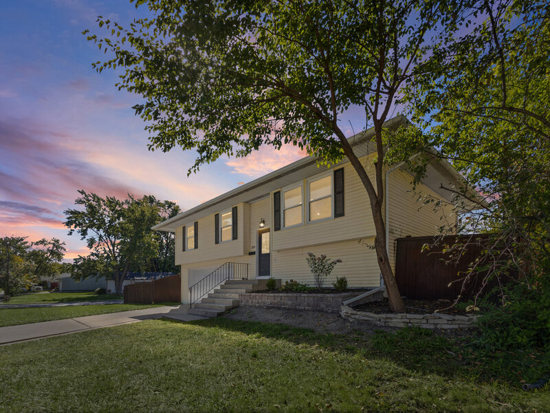 300 Hickory Avenue Romeoville IL 60446