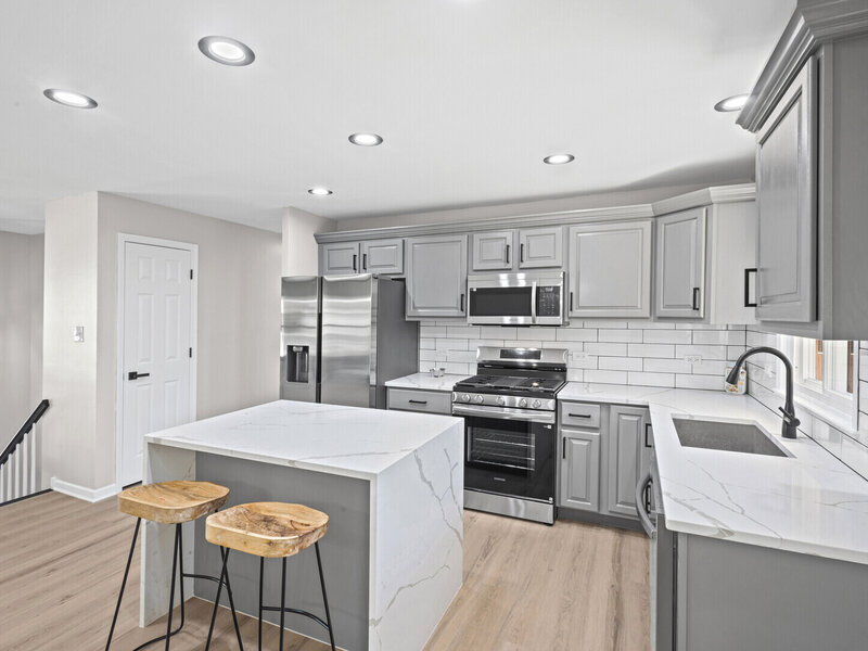 300 Hickory Avenue Romeoville IL 60446