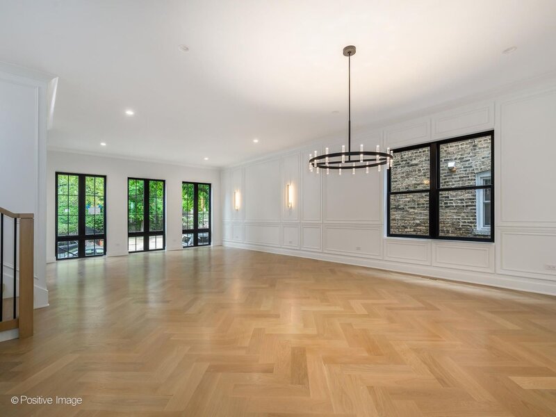 3714 N Claremont Avenue Chicago IL 60618