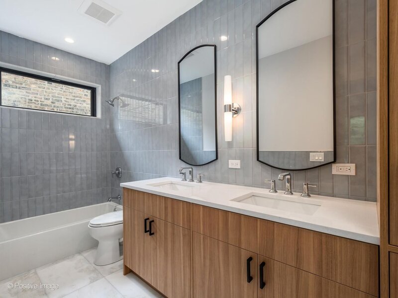 3714 N Claremont Avenue Chicago IL 60618